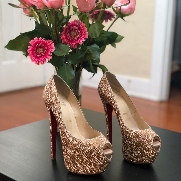 Christian Louboutin Shoes - SOLD ON OTHER SITE !!! Christian Louboutin Pumps